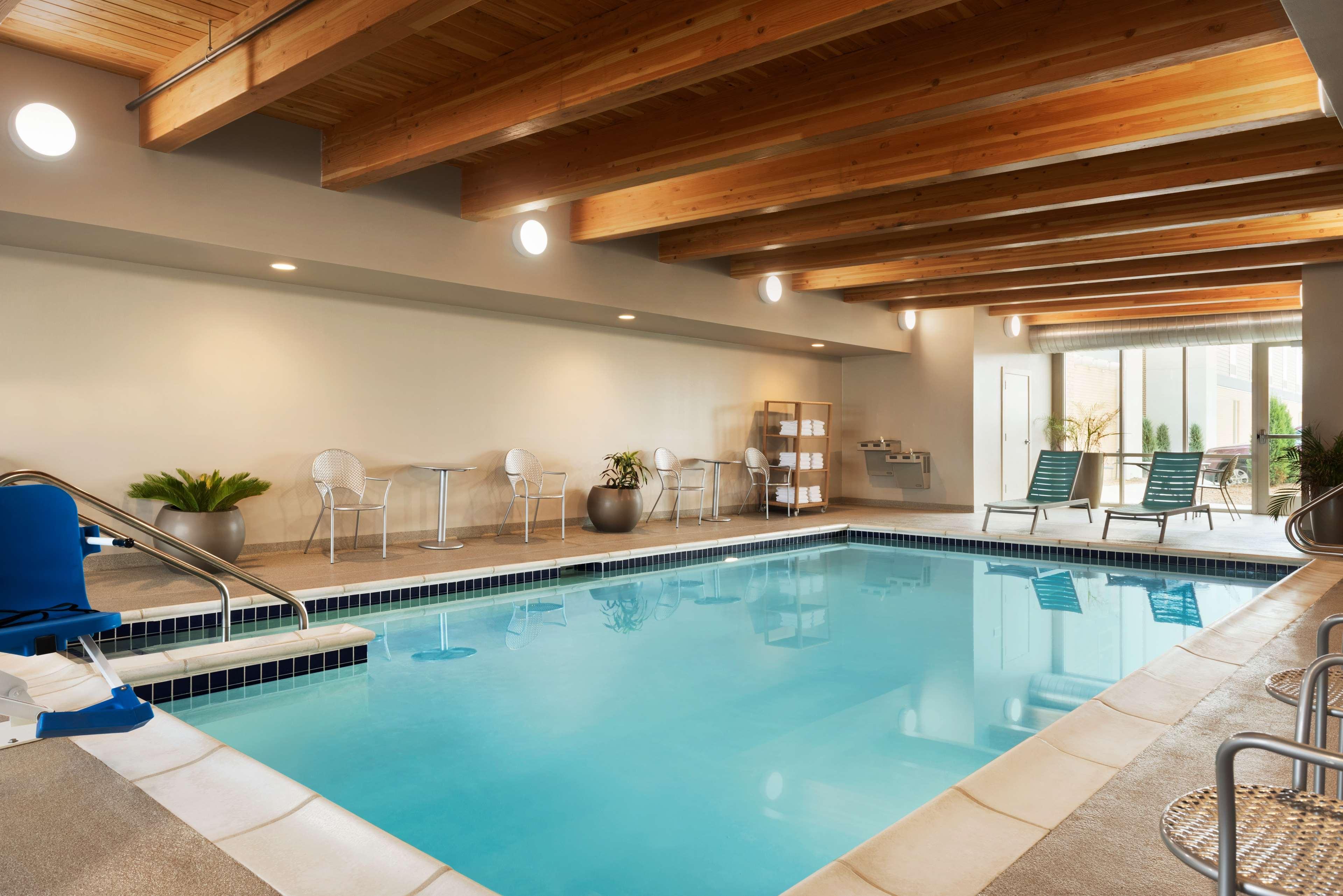 Home2 Suites By Hilton Milwaukee Brookfield Waukesha Ngoại thất bức ảnh