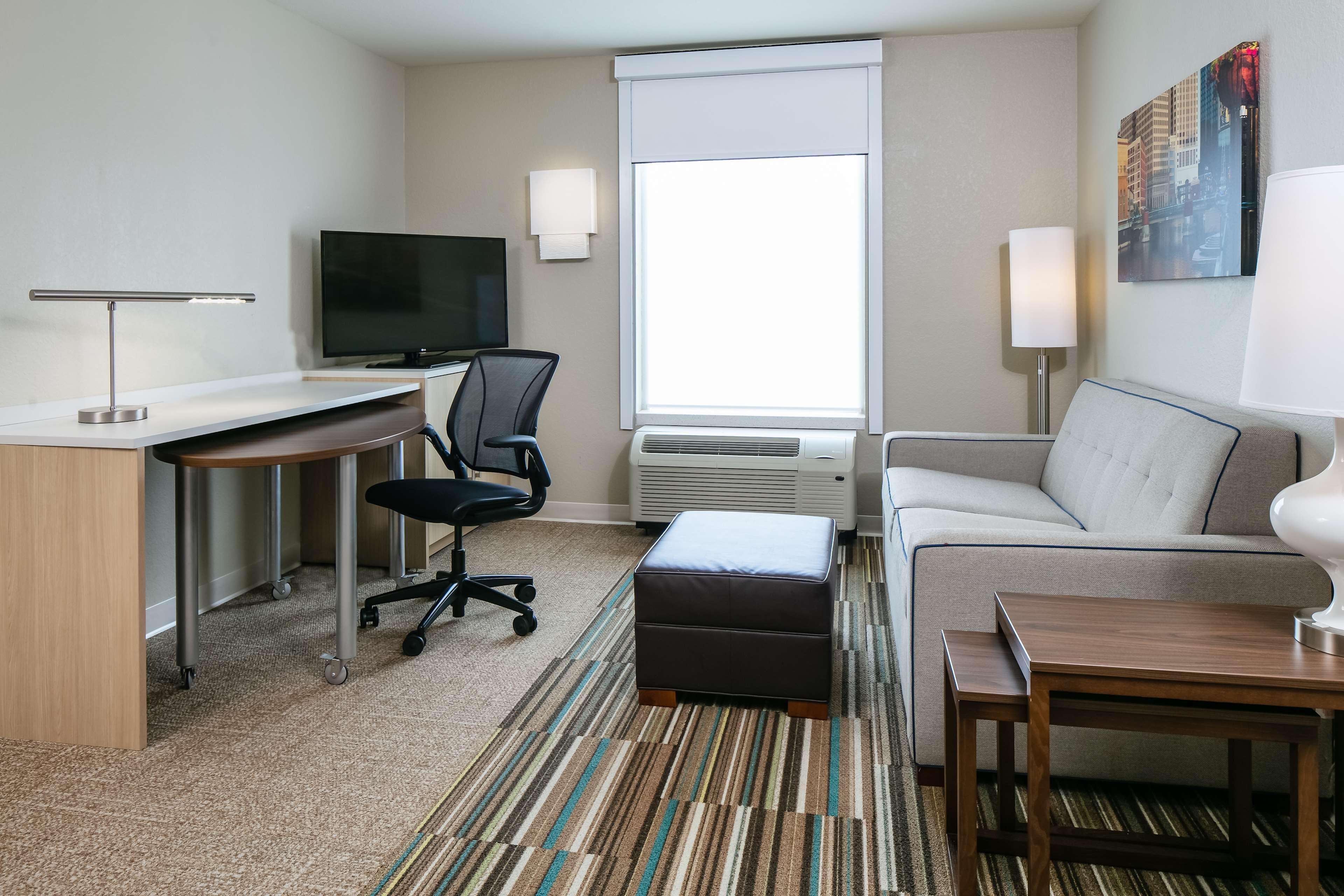 Home2 Suites By Hilton Milwaukee Brookfield Waukesha Ngoại thất bức ảnh