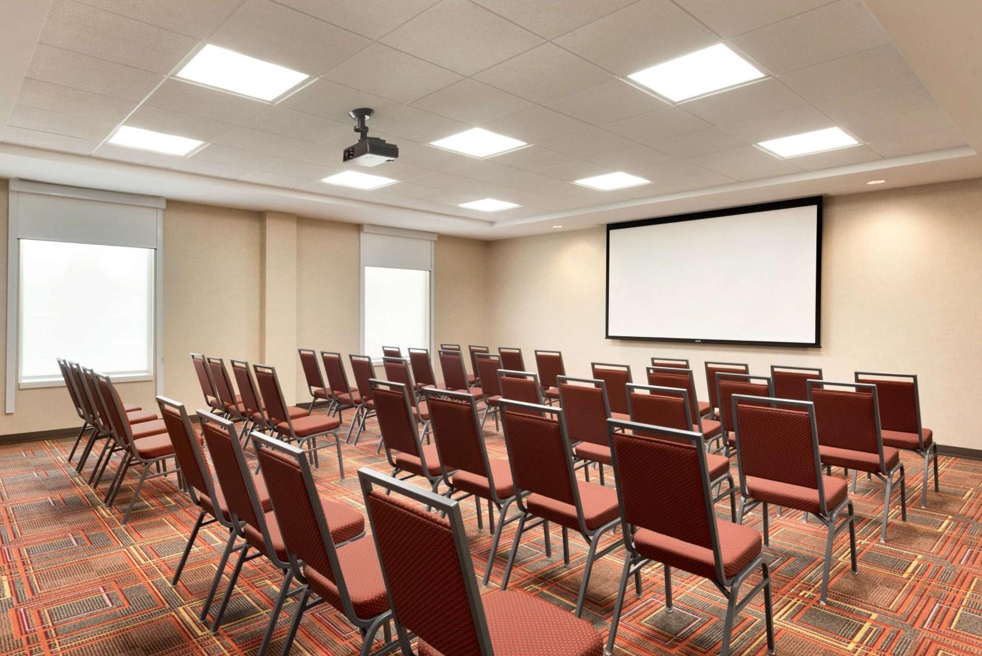 Home2 Suites By Hilton Milwaukee Brookfield Waukesha Ngoại thất bức ảnh