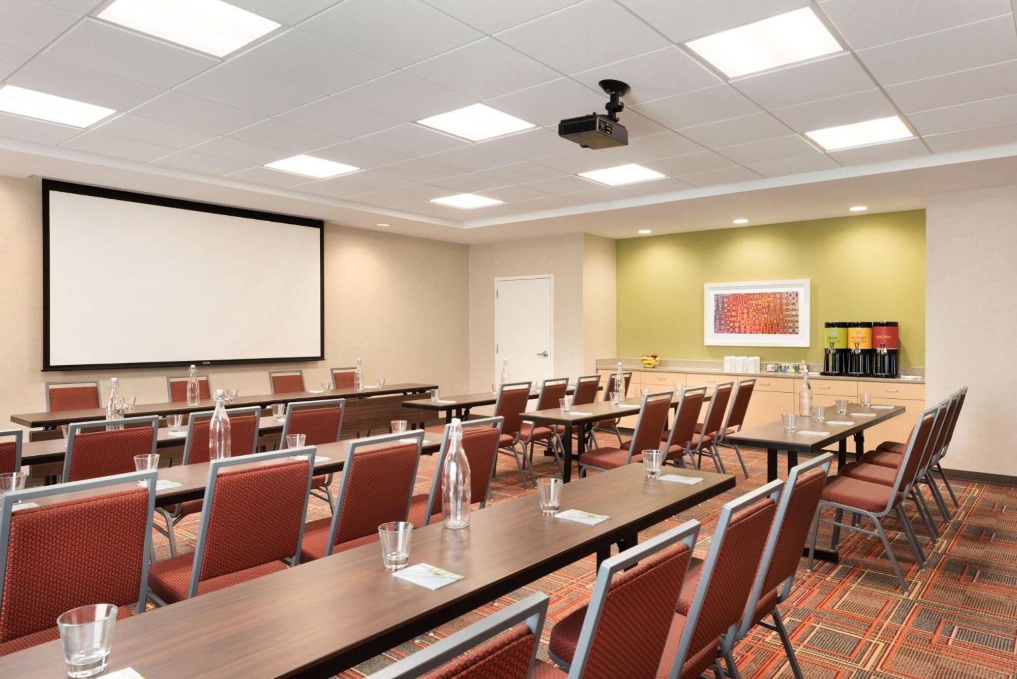 Home2 Suites By Hilton Milwaukee Brookfield Waukesha Ngoại thất bức ảnh